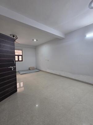 1 BHK + 1 Bath (650 sqft) Builder/Independent Floor for Rent in Builder Floor Chhattarpur, South Delhi