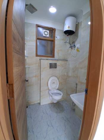 1 BHK + 1 Bath (650 sqft) Builder/Independent Floor for Rent in Hargovind Enclave, Chhattarpur