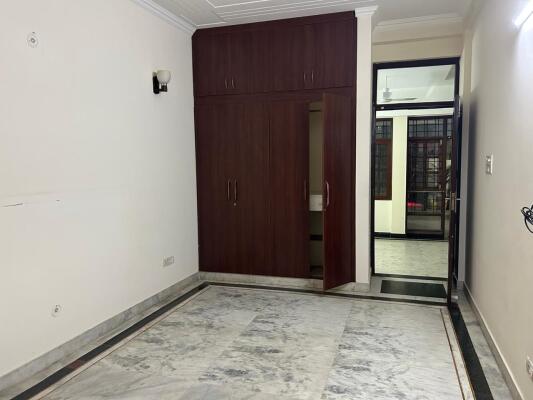 2 BHK + 2 Baths (630 sqft) Builder/Independent Floor for Rent in Builder Floor Chhattarpur, South Delhi