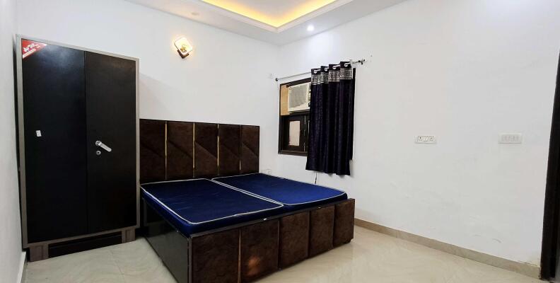 2 BHK + 2 Baths (900 sqft) Builder/Independent Floor for Rent in Paryavaran Apartment Mehrauli