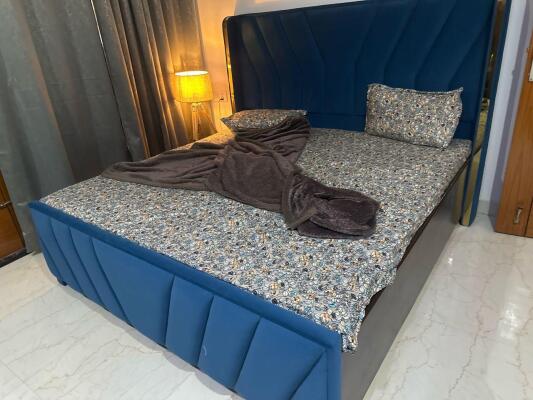 3 BHK + 2 Baths (1,050 sqft) Apartment/Flat for Rent in Veer Apartment, Mehrauli