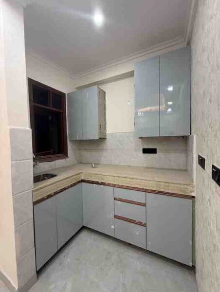 1 BHK + 1 Bath (450 sqft) Builder/Independent Floor for Rent in Independent Floor Rajpur Khurd, South Delhi