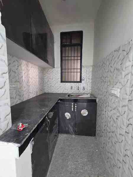 1 BHK + 1 Bath (650 sqft) Builder/Independent Floor for Rent in Independent Floor Chhatarpur Extension, South Delhi