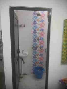 1 BHK + 2 Baths (540 sqft) Builder/Independent Floor for Rent in East of Kailash, South Delhi