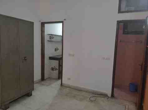 1 RK + 1 Bath (390 sqft) Apartment/Flat for Rent in A Block, Chittranjan Park