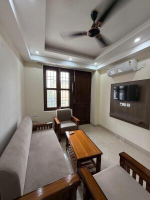 2 BHK + 2 Baths (945 sqft) Apartment/Flat for Rent in Rajpur Khurd, South Delhi