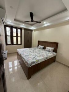 2 BHK + 2 Baths (945 sqft) Apartment/Flat for Rent in Rajpur Khurd, South Delhi