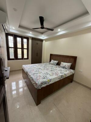 2 BHK + 2 Baths (945 sqft) Apartment/Flat for Rent in Rajpur Khurd, South Delhi