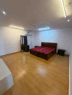 2 BHK + 2 Baths (1,500 sqft) Builder/Independent Floor for Rent in Shivalik Colony, South Delhi