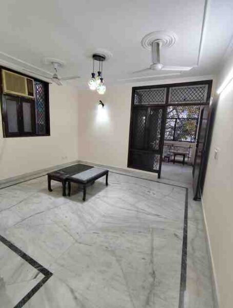 2 BHK + 2 Baths (850 sqft) Builder/Independent Floor for Rent in Independent Floor Malviya Nagar, South Delhi
