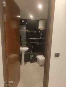 2 BHK + 2 Baths (2,000 sqft) Builder/Independent Floor for Rent in D1, 4th Floor, Devalya Rajpur Khurd Village, South Delhi