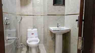 2 BHK + 2 Baths (850 sqft) Builder/Independent Floor for Rent in Rajpur Khurd Extension, South Delhi