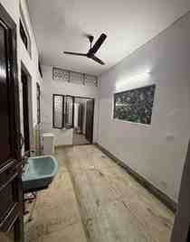 2 BHK + 2 Baths (900 sqft) Builder/Independent Floor for Rent in Vinoba Puri, South Delhi