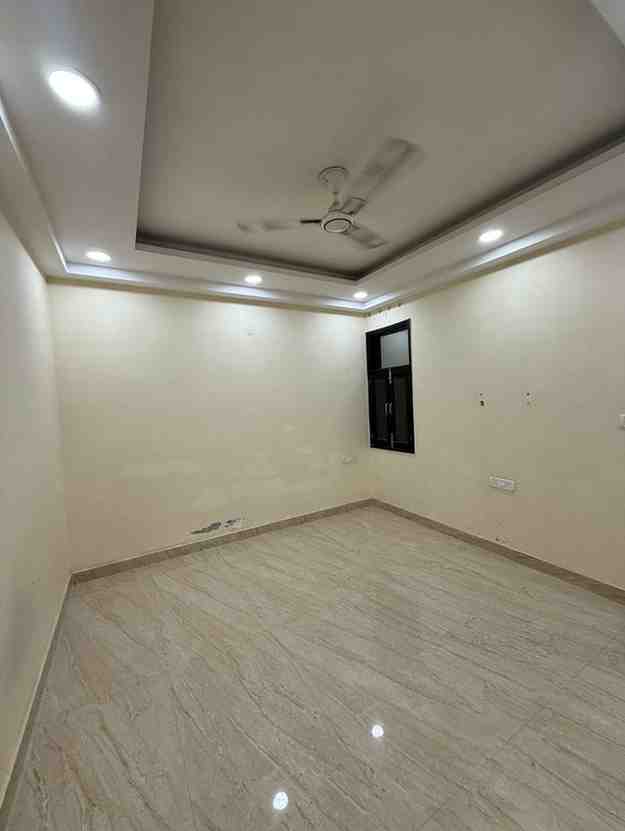 2 BHK Flat for Rent in Rajpur Khurd, South Delhi