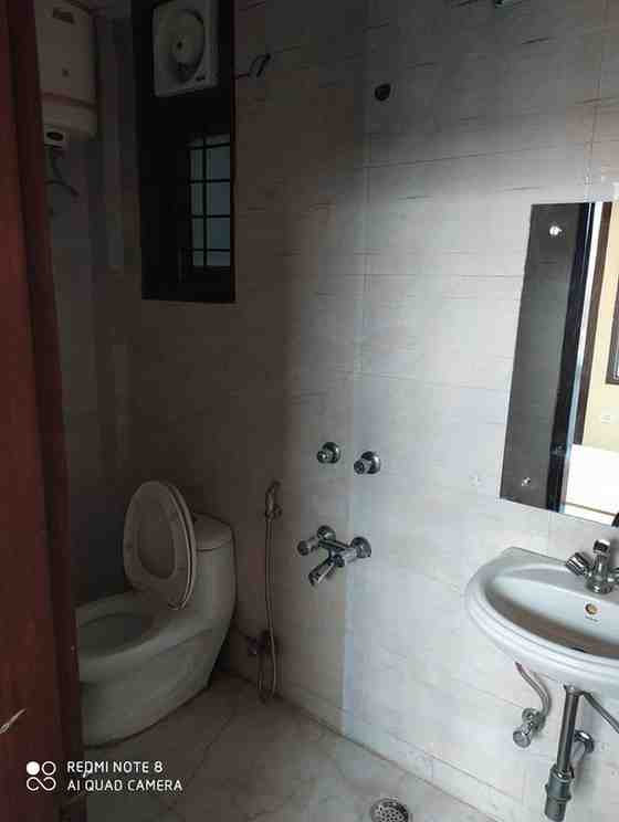2 BHK Flat for Rent in Saket, South Delhi (Harmony Apartment)