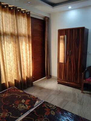 3 BHK + 2 Baths (1,200 sqft) Apartment/Flat for Rent in Independent Floor Rajpur Khurd, South Delhi