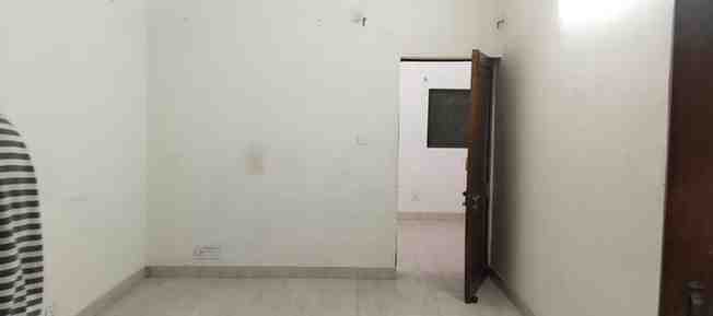 3 BHK + 2 Baths (1,500 sqft) Builder/Independent Floor for Rent in Vasant Kunj, South Delhi