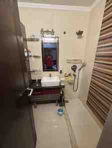 3 BHK + 2 Baths (1,350 sqft) Apartment/Flat for Rent in Saket