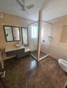 3 BHK + 3 Baths (1,800 sqft) Builder/Independent Floor for Rent in Shivalik Colony, South Delhi