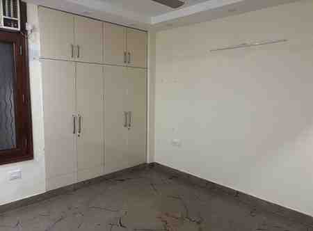 3 BHK + 2 Baths (1,800 sqft) Builder/Independent Floor for Rent in Shivalik Colony, South Delhi