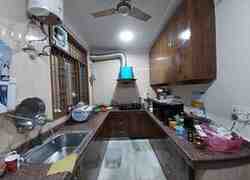 2 BHK + 3 Baths (900 sqft) Builder/Independent Floor for Rent in E Block, Chittranjan Park