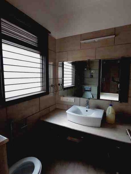 3 BHK + 3 Baths (2,700 sqft) Builder/Independent Floor for Rent in Independent Floor Adchini, South Delhi