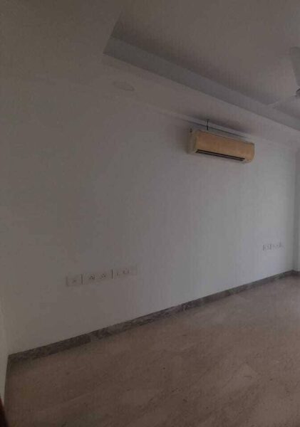 3 BHK + 3 Baths (2,260 sqft) Builder/Independent Floor for Rent in RWA Apartment Adchini, South Delhi
