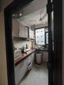 3 BHK + 3 Baths (1,800 sqft) Builder/Independent Floor for Rent in Shivalik Colony, South Delhi