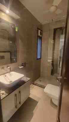 3 BHK + 3 Baths (1,800 sqft) Builder/Independent Floor for Rent in Shivalik Colony Shivalik Colony, South Delhi