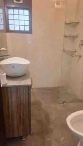 3 BHK + 3 Baths (2,000 sqft) Apartment/Flat for Rent in Pocket 8, Sector C, Vasant Kunj
