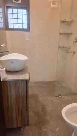 3 BHK + 3 Baths (2,000 sqft) Apartment/Flat for Rent in Pocket 8, Sector C, Vasant Kunj