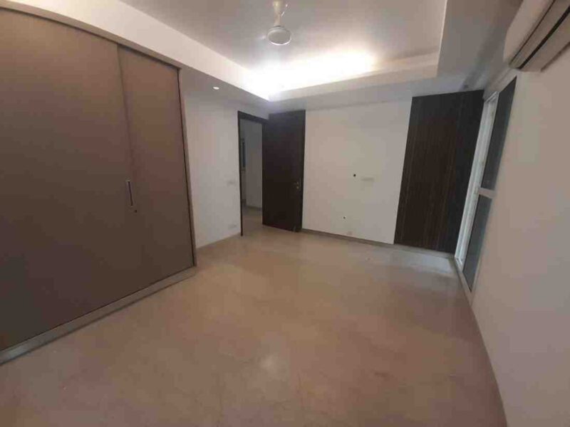3 BHK + 4 Baths (2,255 sqft) Builder/Independent Floor for Rent in RWA Apartment Adchini, South Delhi