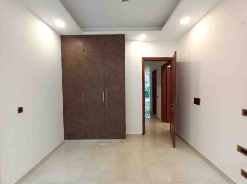 3 BHK + 4 Baths (1,800 sqft) Apartment/Flat for Rent in E Block, Saket