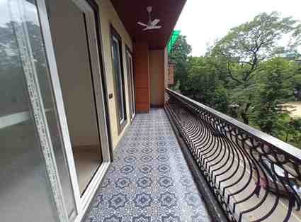 3 BHK + 4 Baths (1,800 sqft) Apartment/Flat for Rent in E Block, Saket