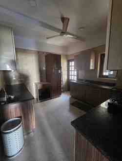 3 BHK + 4 Baths (2,000 sqft) Apartment/Flat for Rent in Vasant Kunj, South Delhi