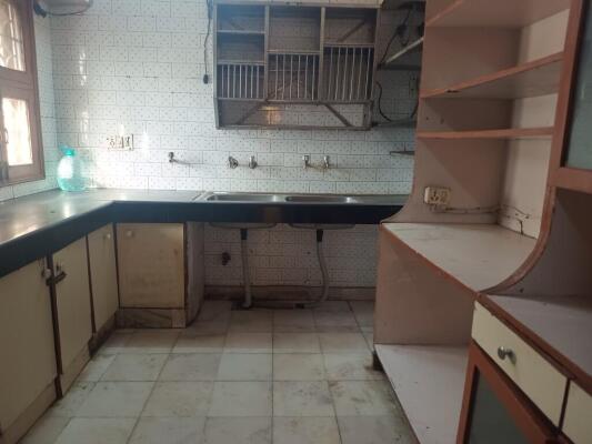 4 BHK + 4 Baths (1,800 sqft) Apartment/Flat for Rent in Mittal Apartment, Lado Sarai