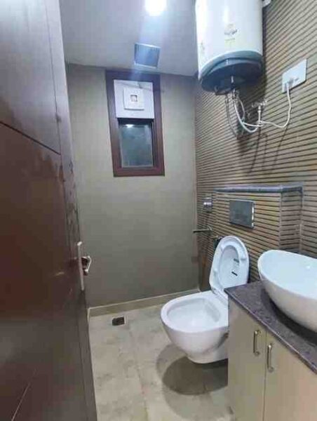 4 BHK + 3 Baths (1,400 sqft) Builder/Independent Floor for Rent in Independent Floor Malviya Nagar, South Delhi