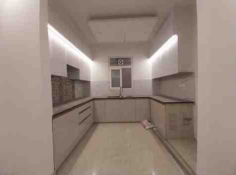 4 BHK + 2 Baths (1,800 sqft) Builder/Independent Floor for Rent in Saket, South Delhi
