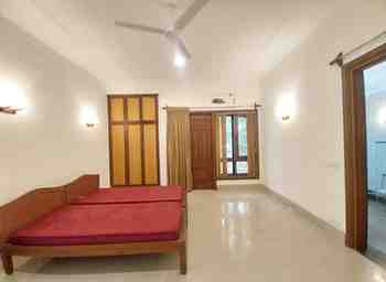4 BHK + 4 Baths (3,300 sqft) Apartment/Flat for Rent in Woodvilla Farms Bandh Road, South Delhi