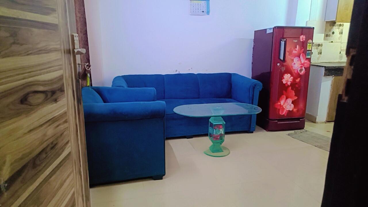 1 BHK Flat for Rent in Chhattarpur Enclave, South Delhi (Phase 2)