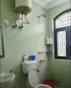1 BHK + 1 Bath (7,000 sqft) Apartment/Flat for Rent in DDA Bhawani Kunj, Vasant Kunj