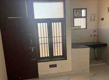 1 RK + 1 Bath (100 sqft) Studio Apartment for Rent in Chhattarpur, South Delhi
