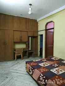 2 BHK + 1 Bath (4,050 sqft) Builder/Independent Floor for Rent in Jamia Nagar, South Delhi