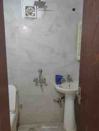 2 BHK + 2 Baths (675 sqft) Builder/Independent Floor for Rent in B Block, Phase 2, Chhattarpur Enclave