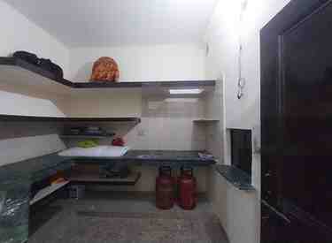 3 BHK + 1 Bath (1,000 sqft) Builder/Independent Floor for Rent in B Block, Chhattarpur Extension