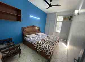 3 BHK + 2 Baths (1,800 sqft) Builder/Independent Floor for Rent in J Block, Saket