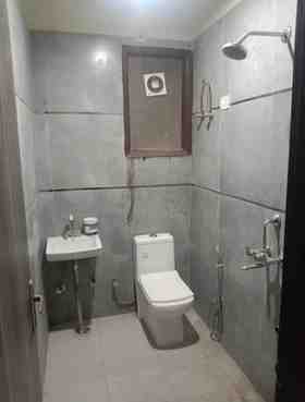 3 BHK + 2 Baths (1,000 sqft) Apartment/Flat for Rent in Sultanpur, South Delhi