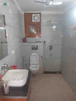 3 BHK + 3 Baths (1,245 sqft) Builder/Independent Floor for Rent in Sector D, Vasant Kunj