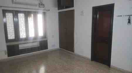 4 BHK + 3 Baths (4,500 sqft) Builder/Independent Floor for Rent in Safdarjung Enclave