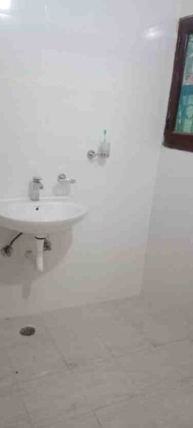 4 BHK + 3 Baths (1,900 sqft) Apartment/Flat for Rent in Pocket L Sarita Vihar